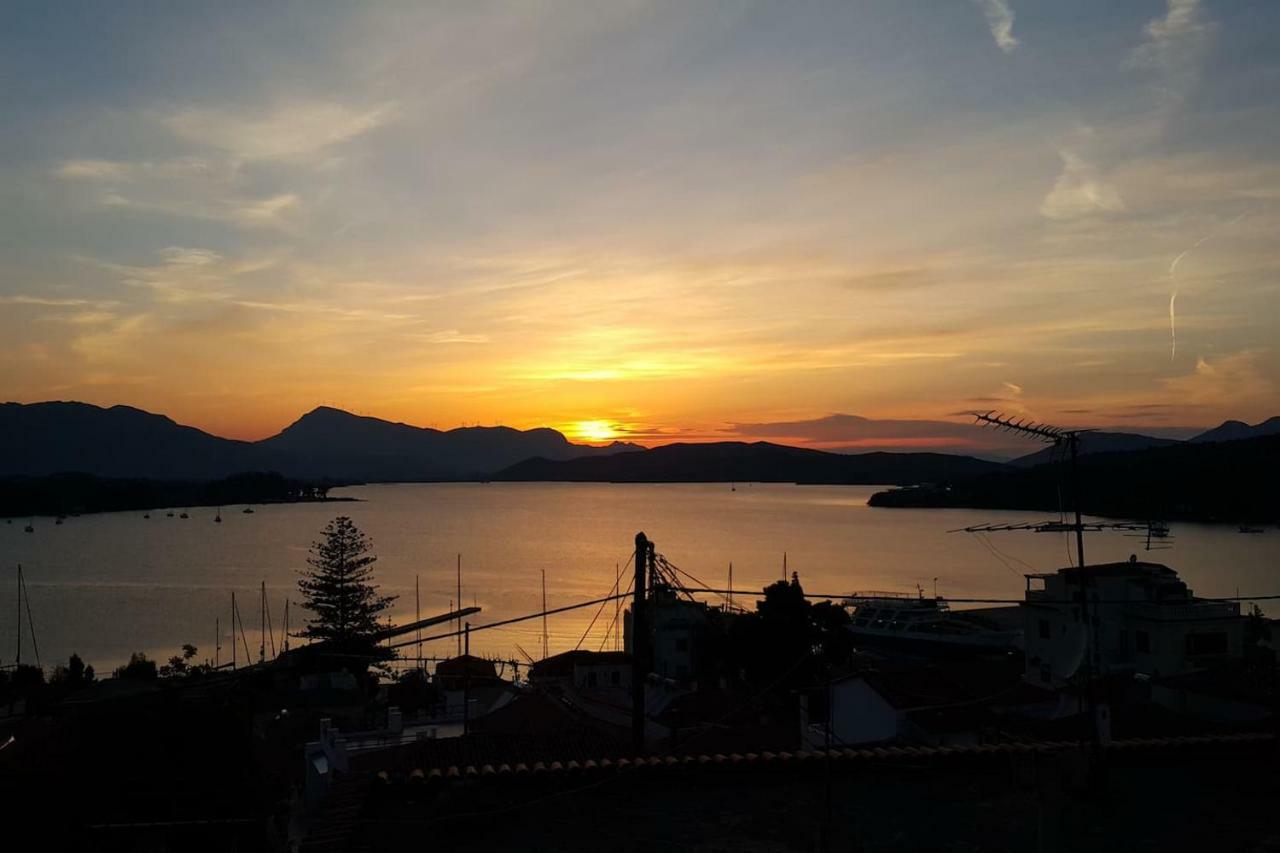 Aquarella - Dreamy View Apartment In Centre Of Poros Poros Town Extérieur photo